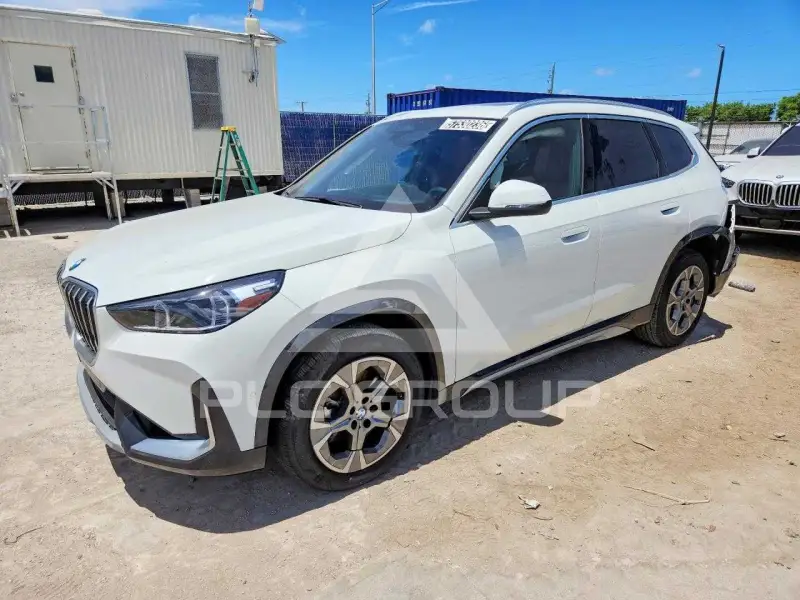 2026 BMW X1 фото