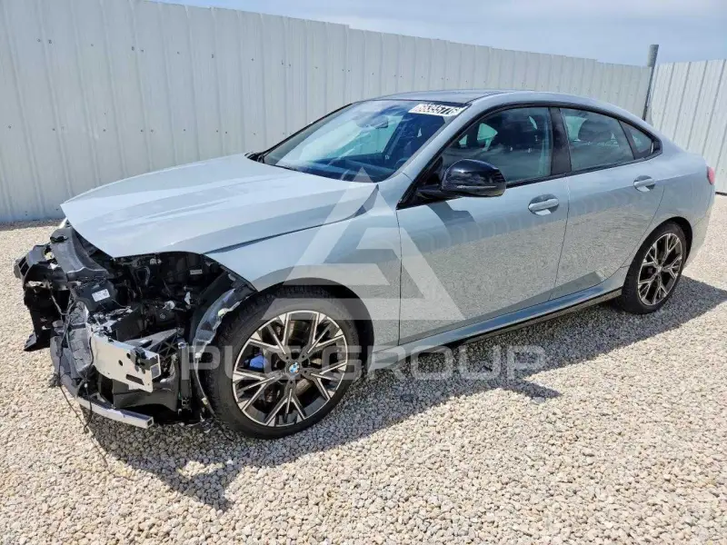 2026 BMW 228 фото
