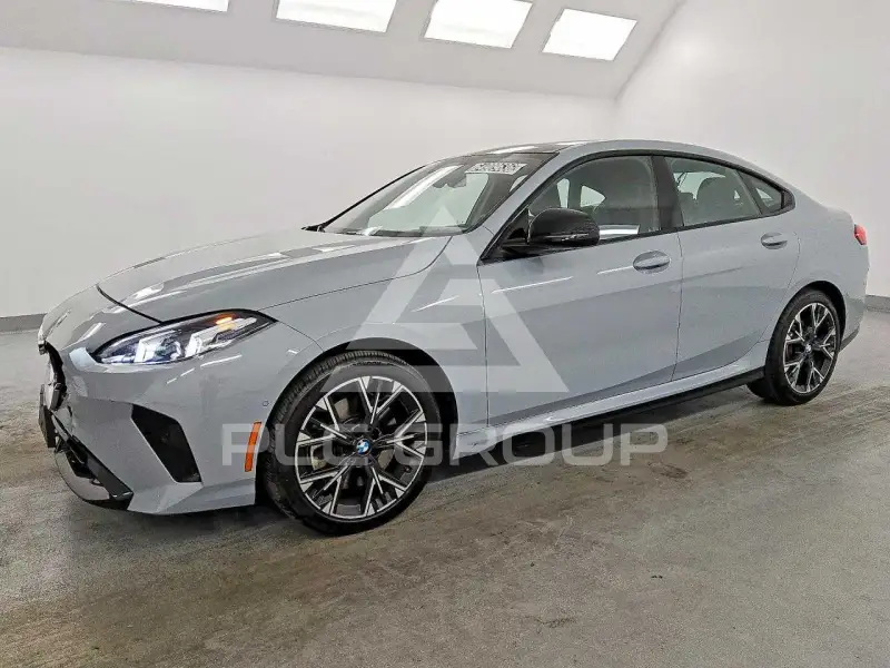 2026 BMW 228 фото