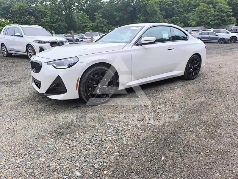 2026 BMW 230 фото
