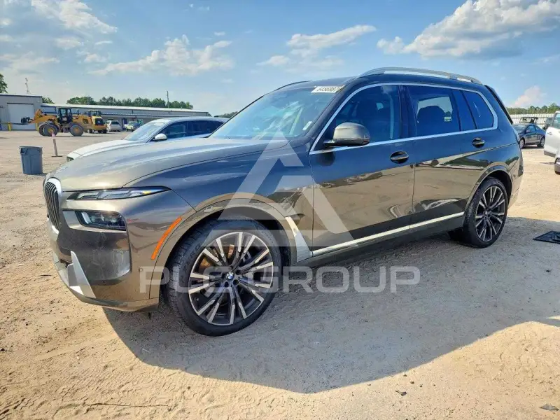 2026 BMW X7 photo