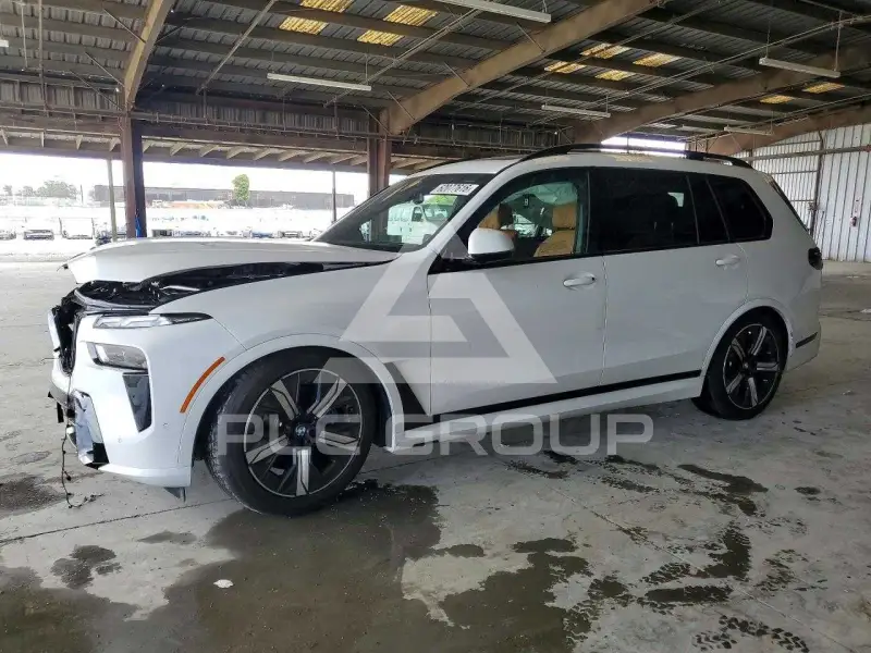 2026 BMW X7 фото