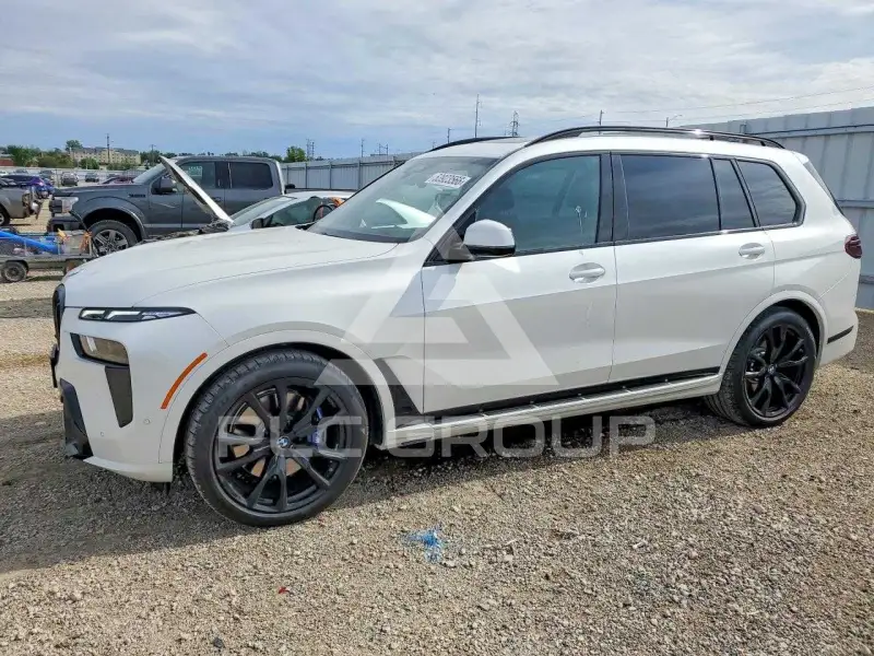 2026 BMW X7 photo