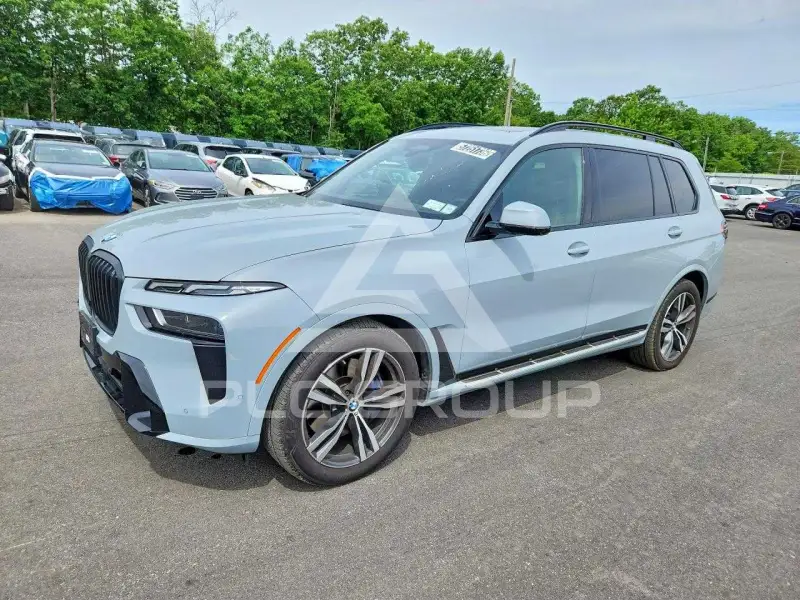 2026 BMW X7 фото