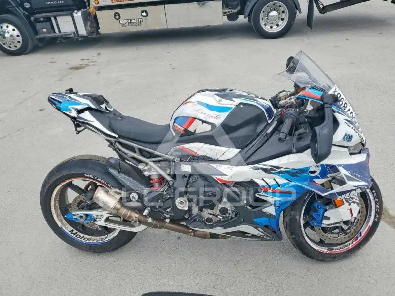 2026 BMW S1000 photo