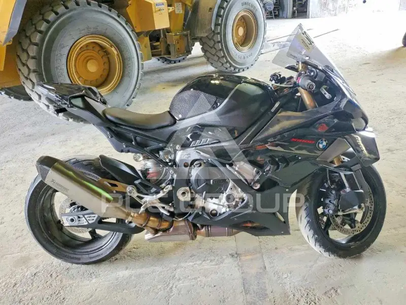 2026 BMW S1000 фото