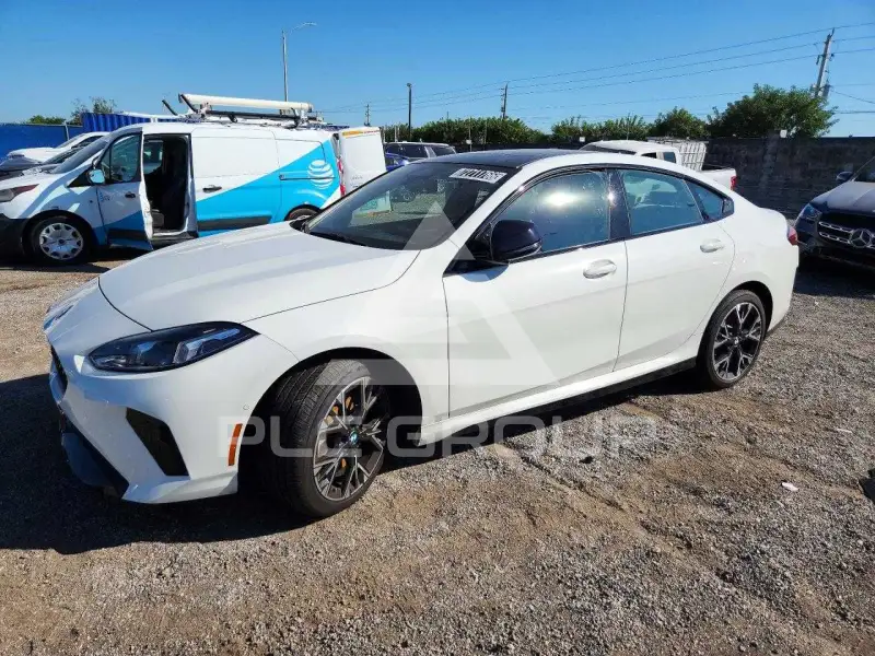 2026 BMW 228 фото