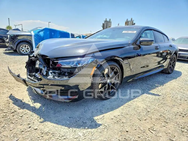 2026 BMW M8 фото