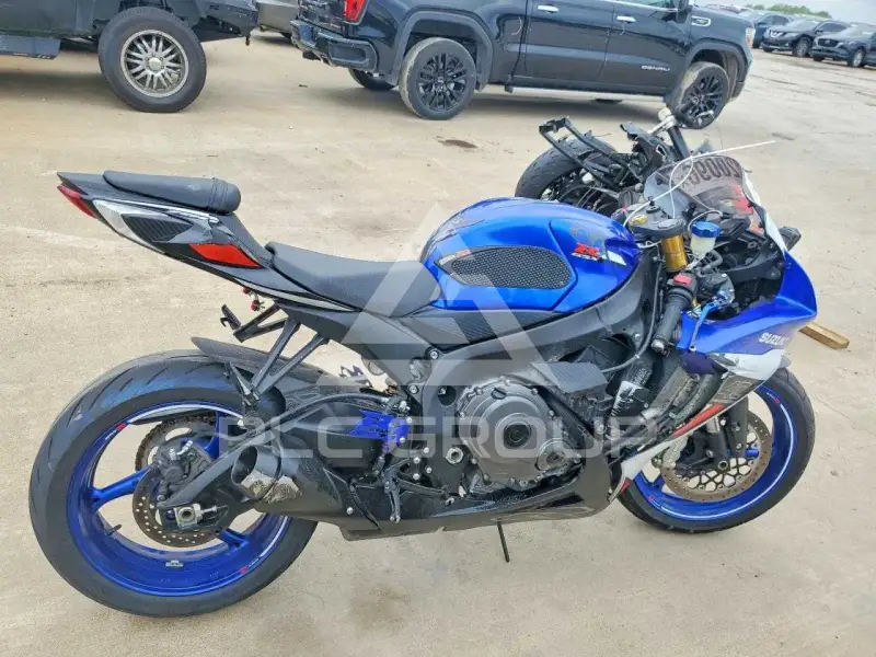 2026 Suzuki GSX-R750 фото