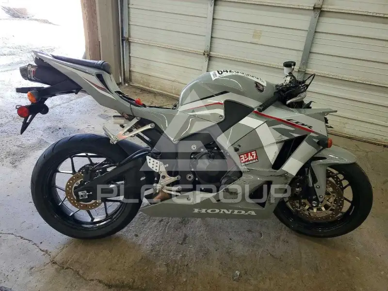 2026 Honda CBR фото