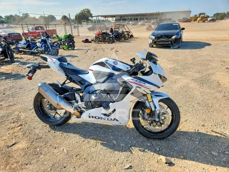 2026 Honda CBR photo