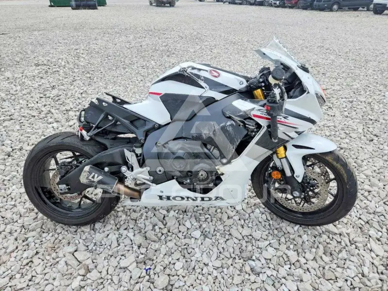 2026 Honda CBR фото