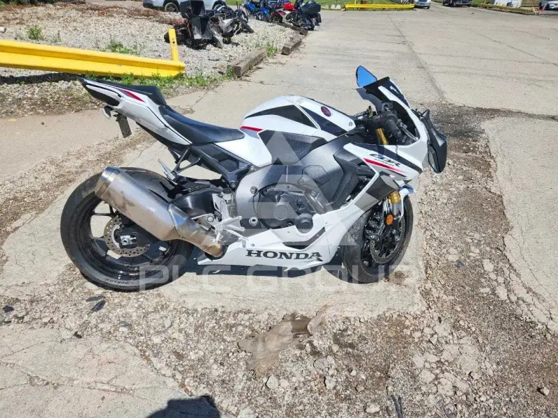 2026 Honda CBR фото