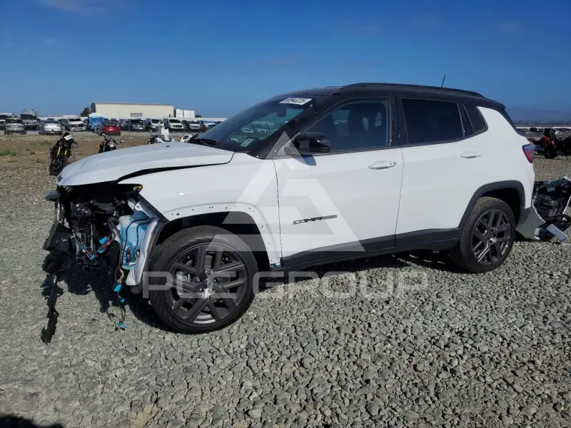 2026 Jeep COMPASS фото