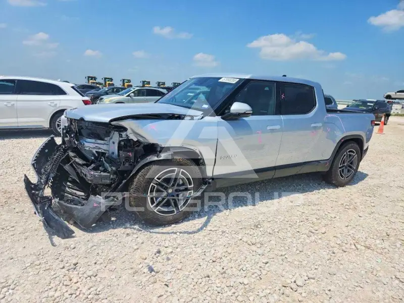 2026 Rivian R1T фото