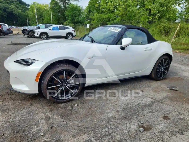 2026 Mazda MX-5 photo