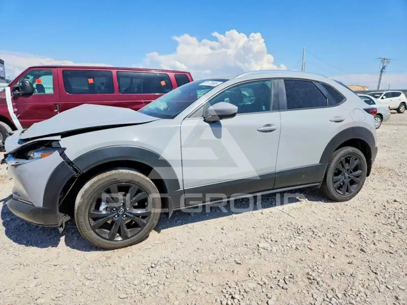2026 Mazda CX-3 фото
