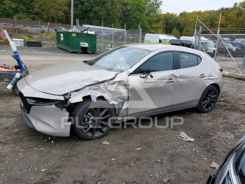 2026 Mazda 3 фото