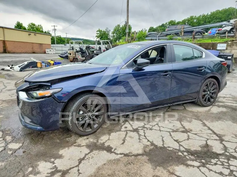 2026 Mazda 3 фото