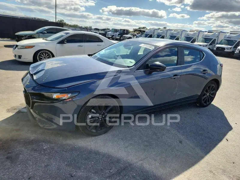 2026 Mazda 3 фото