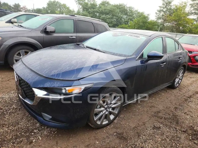 2026 Mazda 3 photo