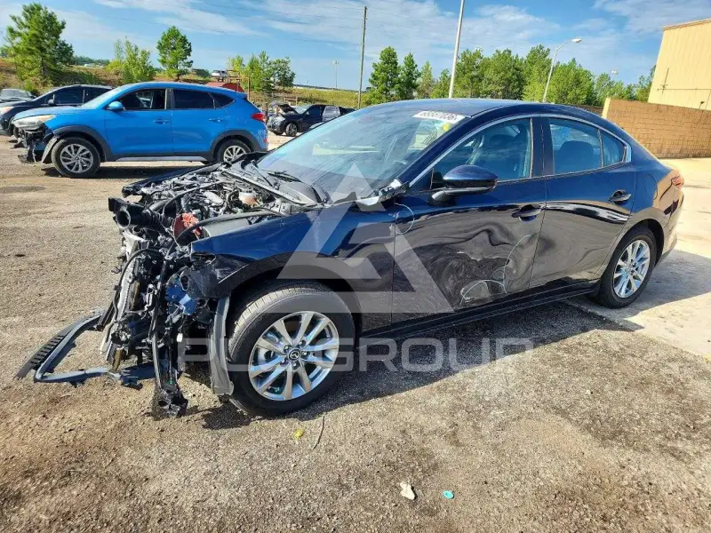 2026 Mazda 3 фото