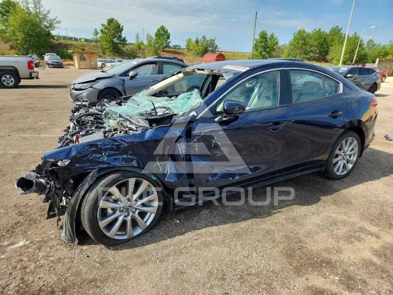 2026 Mazda 3 фото