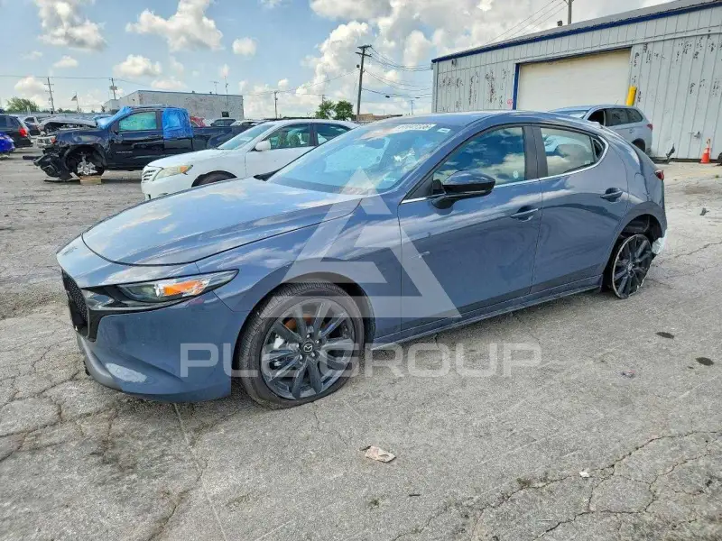 2026 Mazda 3 фото