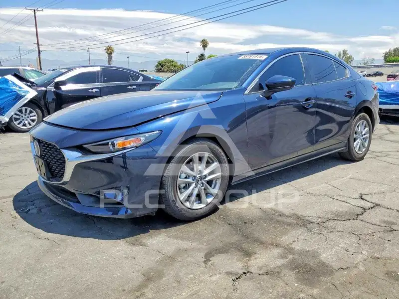 2026 Mazda 3 photo