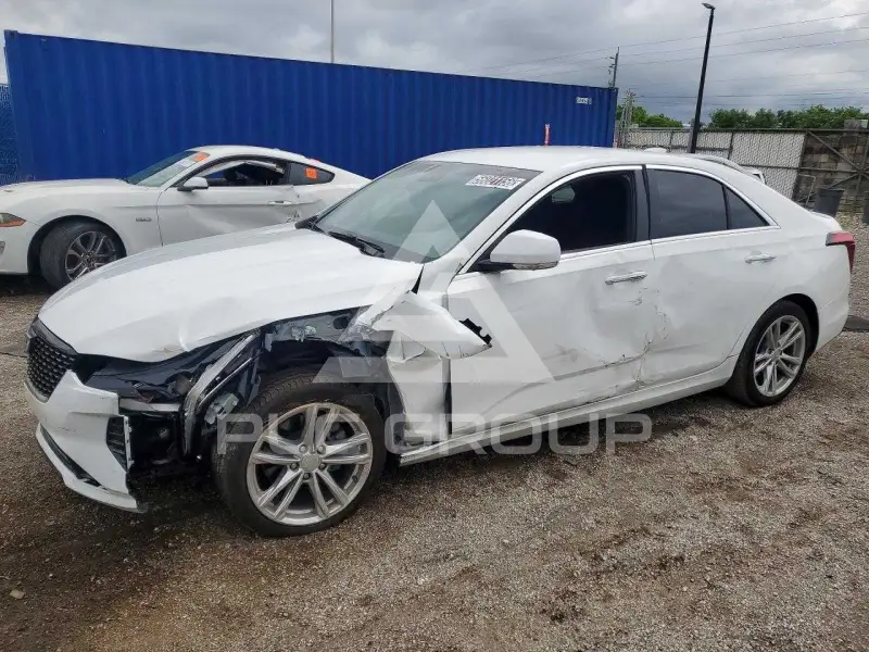 2026 Cadillac CT4 фото