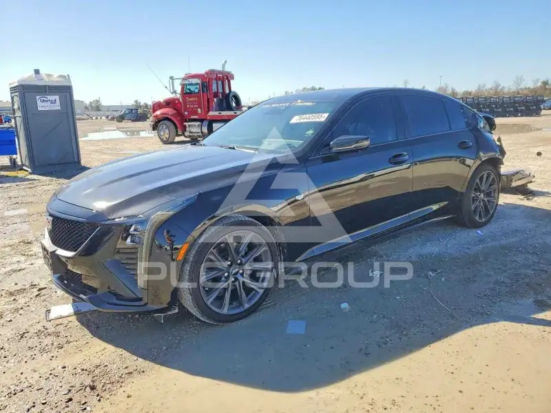 2026 Cadillac CT5 фото
