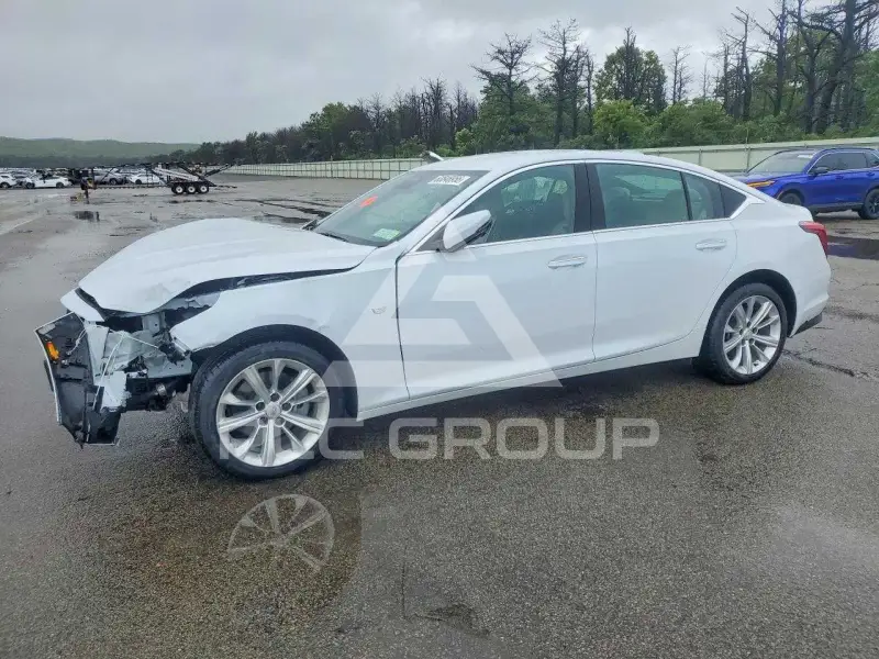 2026 Cadillac CT5 фото