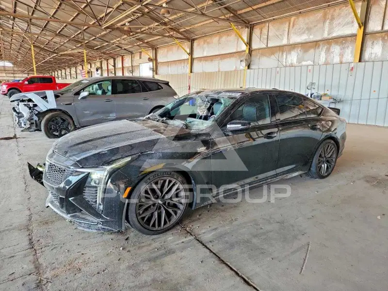 2026 Cadillac CT5 фото