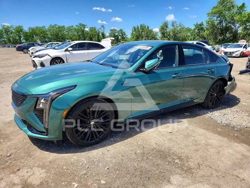 2026 Cadillac CT5 фото
