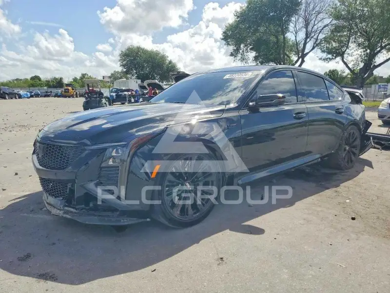 2026 Cadillac CT5 фото