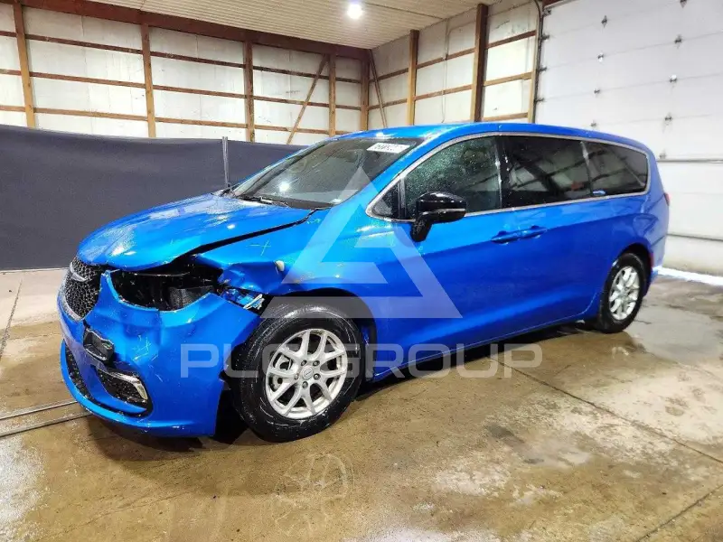 2026 Chrysler PACIFICA photo