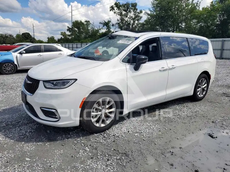 2026 Chrysler PACIFICA photo