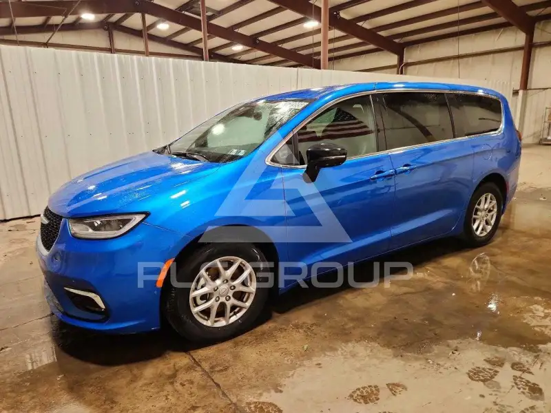 2026 Chrysler PACIFICA photo