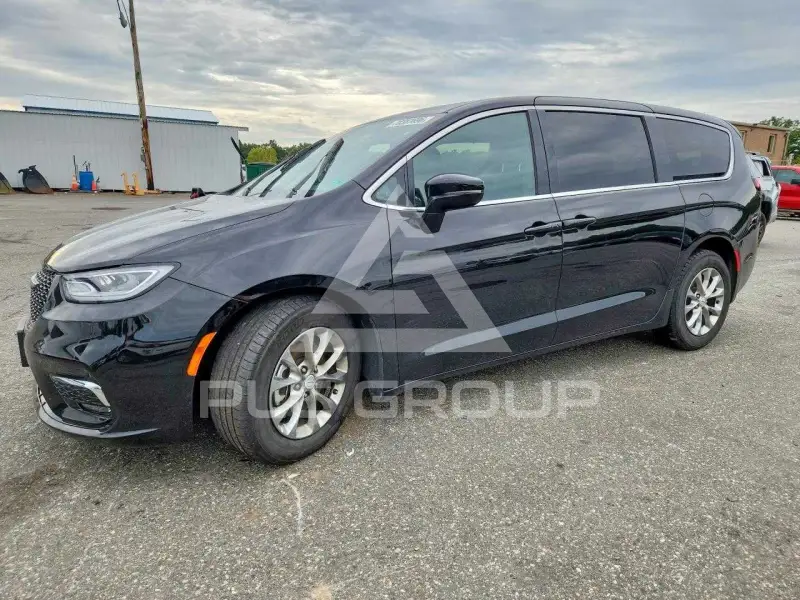 2026 Chrysler PACIFICA photo