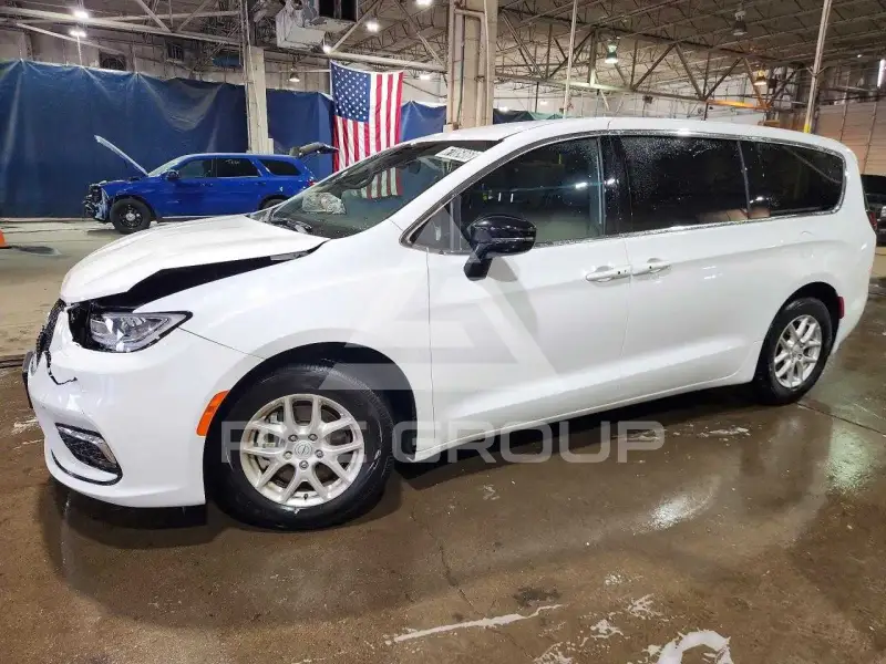 2026 Chrysler PACIFICA photo