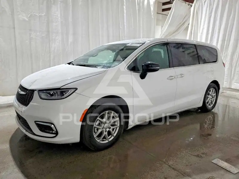 2026 Chrysler PACIFICA photo