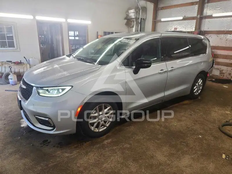 2026 Chrysler PACIFICA photo