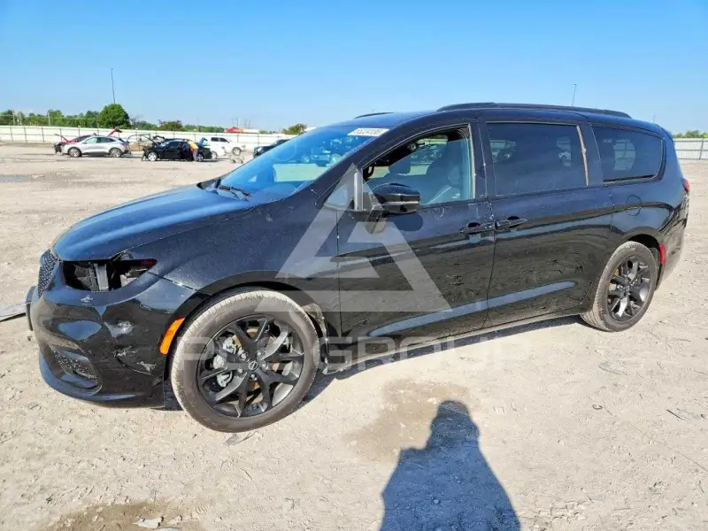 2026 Chrysler PACIFICA photo