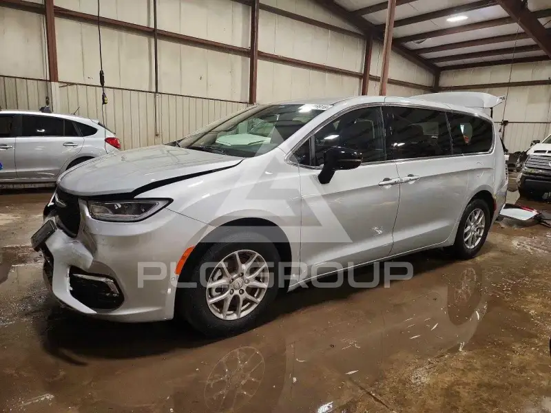 2026 Chrysler PACIFICA photo