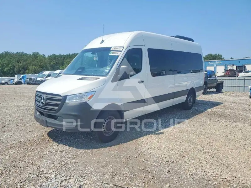 2026 Mercedes Benz Sprinter photo