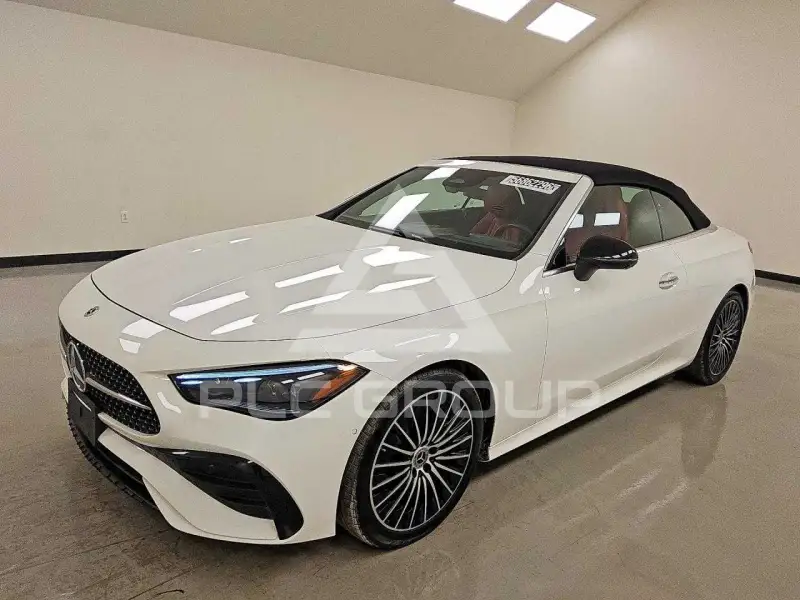 2026 Mercedes Benz  фото