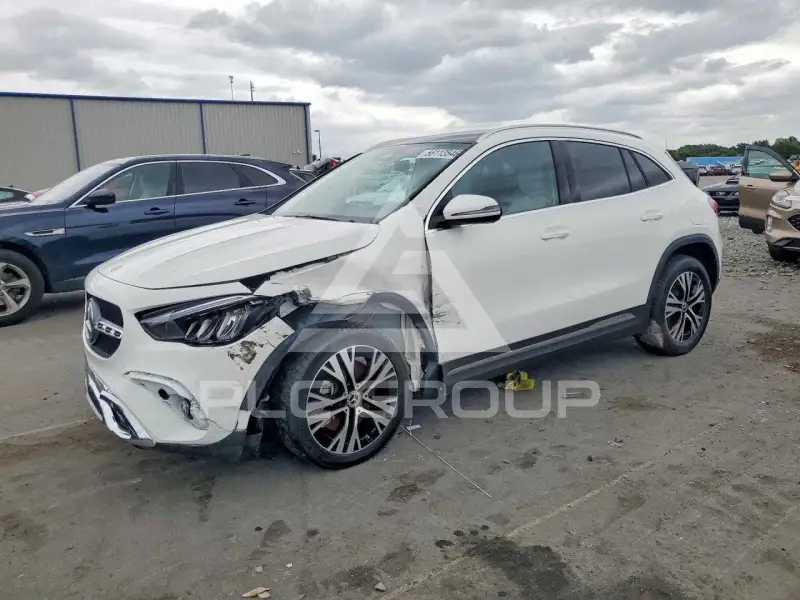 2026 Mercedes Benz GLA-Class фото
