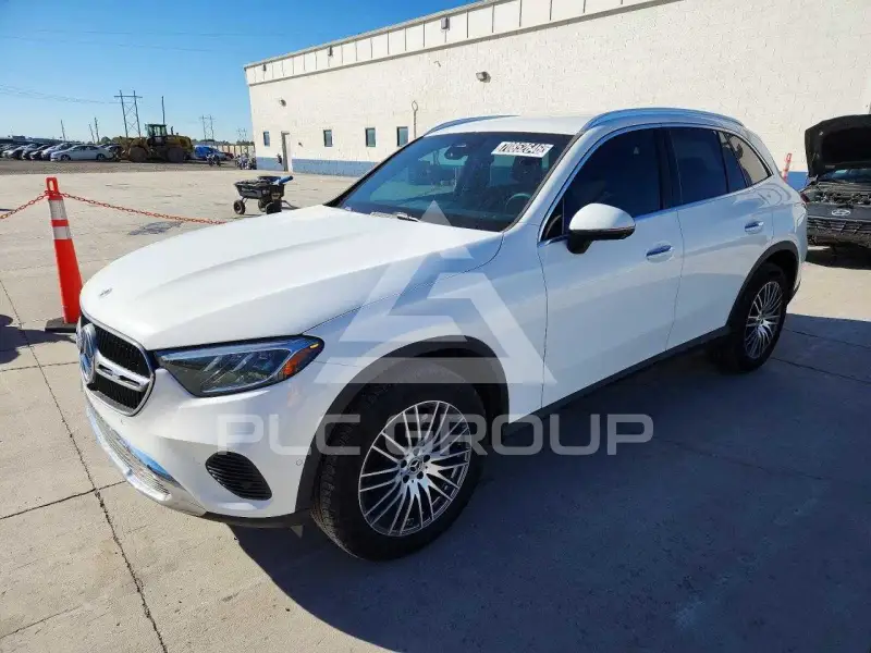 2026 Mercedes Benz GLC-Class фото