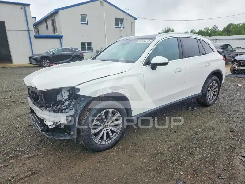 2026 Mercedes Benz GLC-Class фото