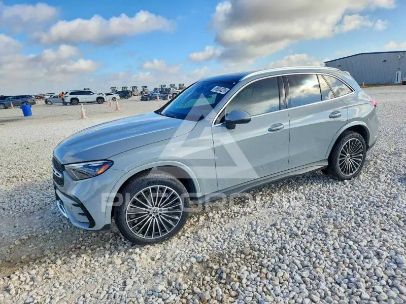 2026 Mercedes Benz GLC-Class фото